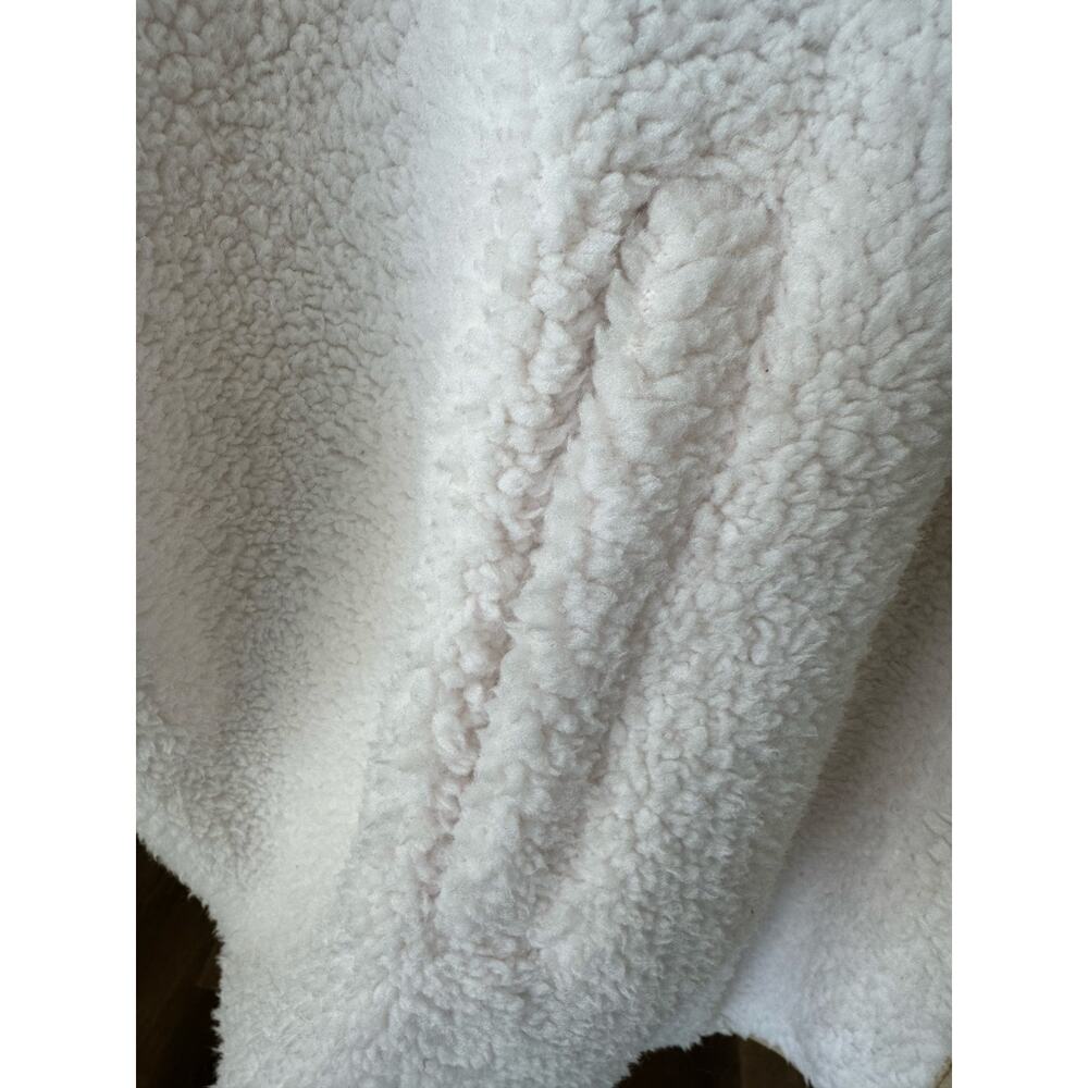 Free People Cuddle Up Sherpa Poncho Vest XL LG Ivory Oversized OB2134611 - Picture 10 of 12